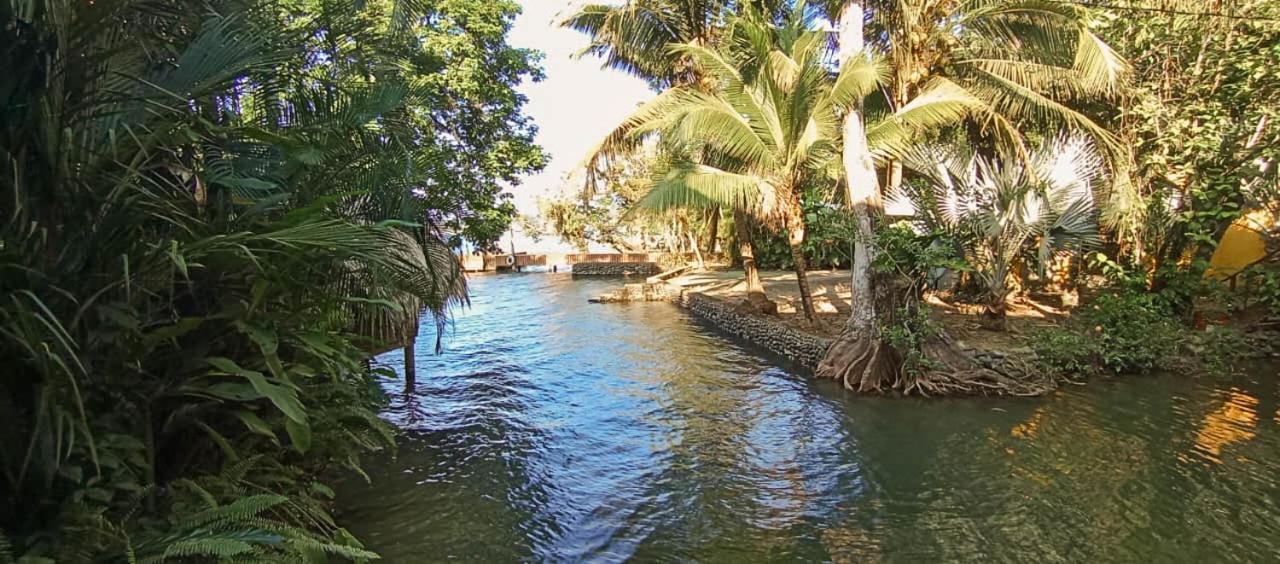 Casa Caribe Hotel Rio Dulce Town Exterior foto