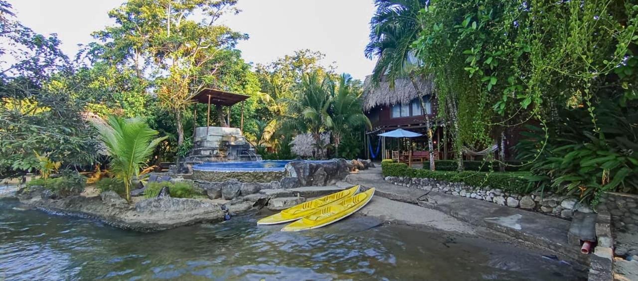 Casa Caribe Hotel Rio Dulce Town Exterior foto